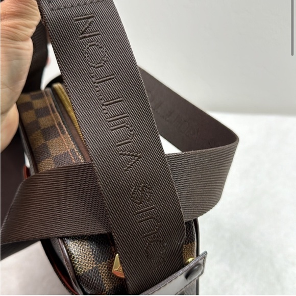LOUIS VUITTON DAMIER BROWN UNISEX CROSSBODY WITH DUST BAG - Picture 2 of 16